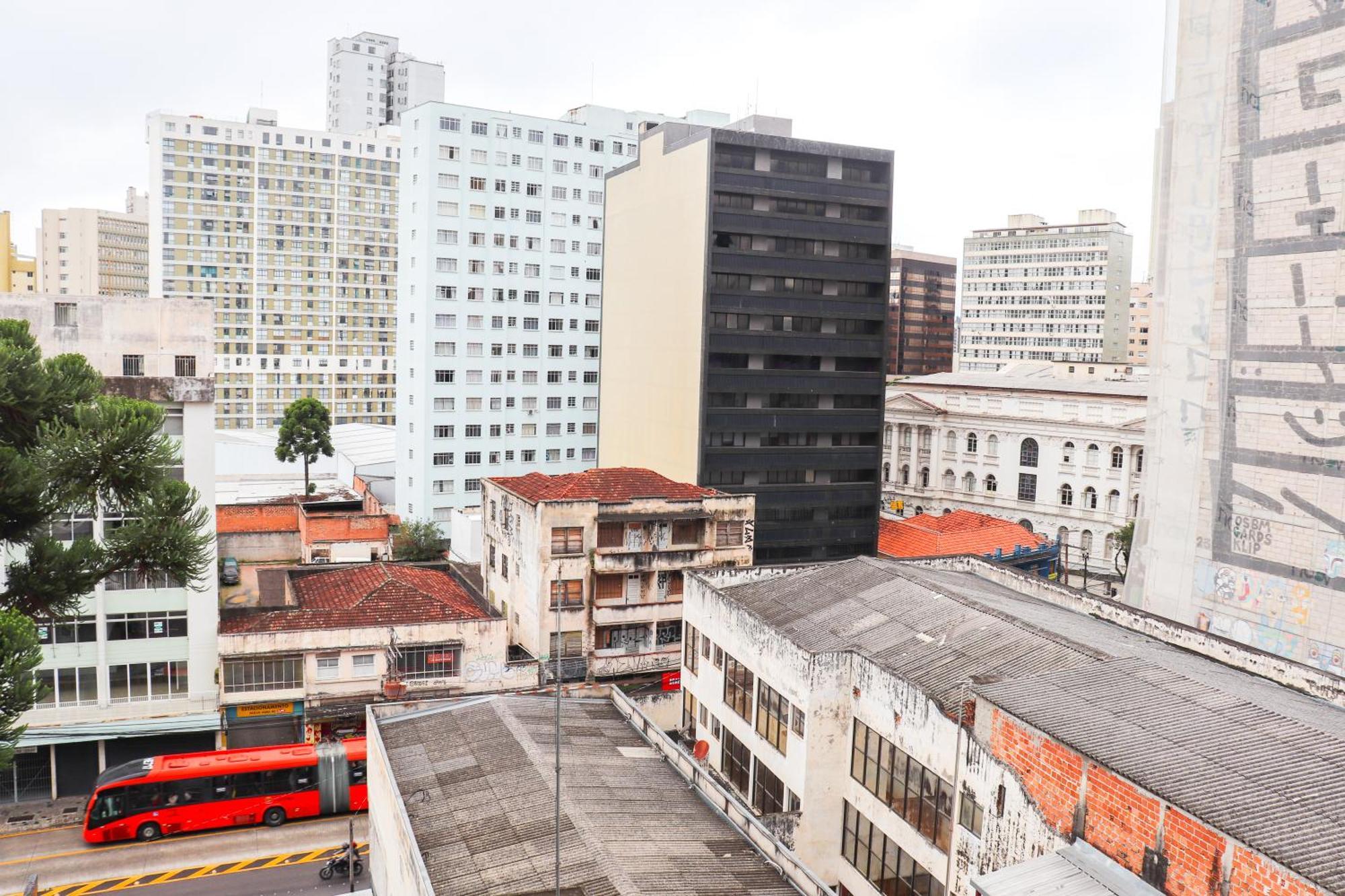 Apartamento Com Garagem Centro Historico De *